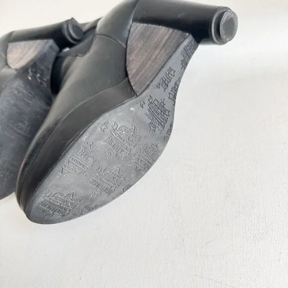 John Fluevog Paglia Black wedge Heels Leather Boots 8 - Picture 7 of 10